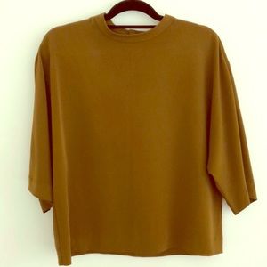 Uniqlo silky Blouse Small